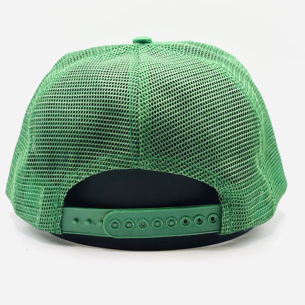 Pioneer Seed Green Mesh Snapback Truckers Hat never worn - Picture 2 of 5